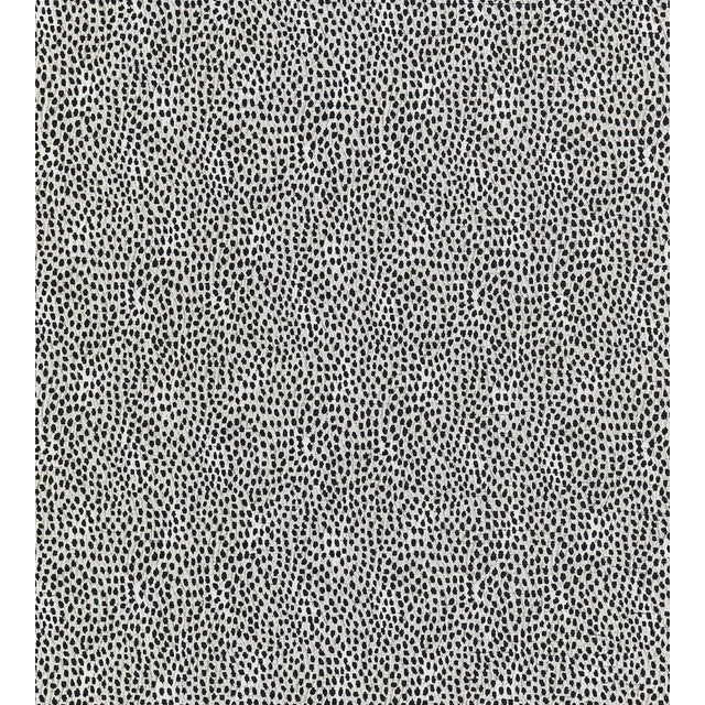 The House of Scalamandré Flurry Fabric, Silhouette For Sale
