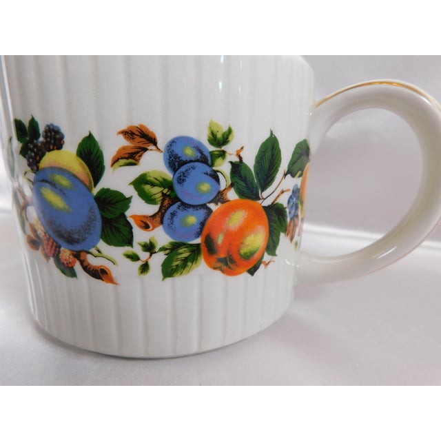 1970s 1970s Wood and Sons Ellgreave Teapot With Fruit Design For Sale - Image 5 of 6