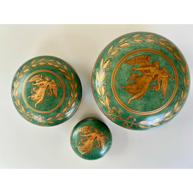 1990s Mottahedeh Porcelain "Archangel Gabriel" Lidded Nesting Trinket Boxes-Williamsburg Collection, 1996 For Sale - Image 5 of 8