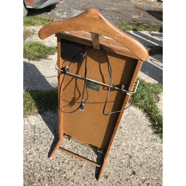 Original valed ironing board from Union. Very good and original condition.