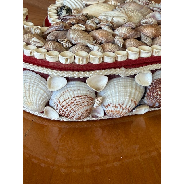 Mid 20th Century Vintage Coastal Seashell Snail Trinket Box – Florida Kitsch Jewelry Box For Sale - Image 5 of 11