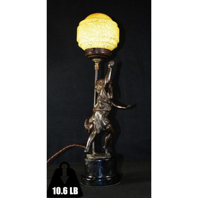 Green Art Deco Bronze Figural Lamp with Marbled Saturn Glass Shade, 1920 For Sale - Image 8 of 14