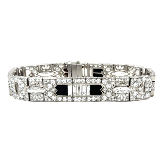 1920s Art Deco, 15.50 Carats Diamond and Onyx Bracelet, Platinum For Sale
