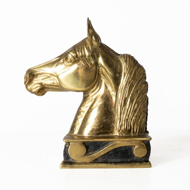 Vintage Brass Virginia Metalcrafters Horse Bookends. Great detail put into the face on this horse. Great for a living room...