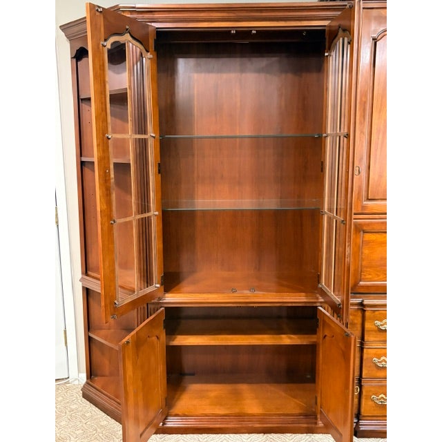 Vintage 1980s Traditional Thomasville Cherry Wood Modular Wall Unit System For Sale In Kansas City - Image 6 of 13