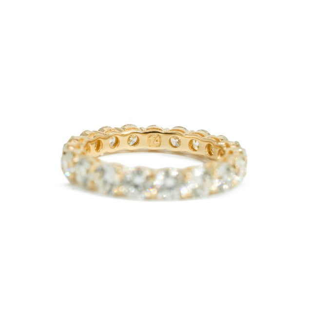 Ladies 14k Yellow Gold 2.32ct Round Diamond Full Eternity Wedding Band Ring, Size 4.25 For Sale In Houston - Image 6 of 7