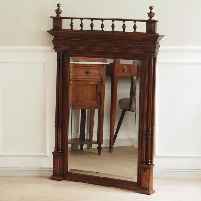 Large Neo-Renaissance Wall Mirror in Walnut, 1890 For Sale - Image 9 of 10