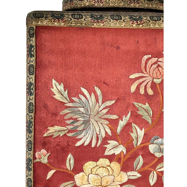 1950s Vintage Oriental Table Lamp with Embroidered Silk Panels, 1960s For Sale - Image 5 of 9