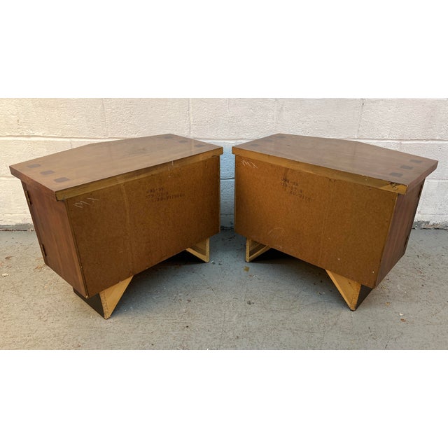 Lane "Tower Suite" Mid-Century Modern Nightstands, Pair For Sale - Image 17 of 17