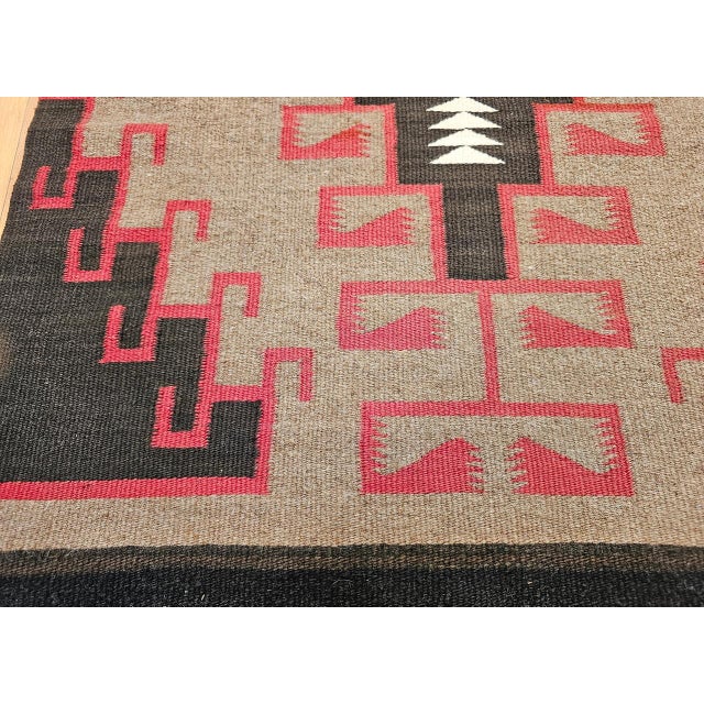 Vintage Native American Navajo Rug, Handwoven Wool, Medallion Pattern, 2x4 For Sale - Image 10 of 12