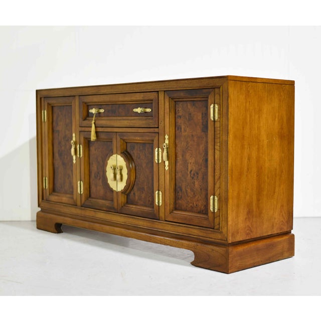 legant and dramatic, this 1970s buffet sideboard by Bernhardt captures the sophisticated chinoiserie-inspired styling made...