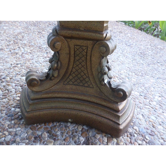 1970s Hollywood Regency Gold Gilded Octagon Glass Top Side/End Table For Sale In Panama City, FL - Image 6 of 8