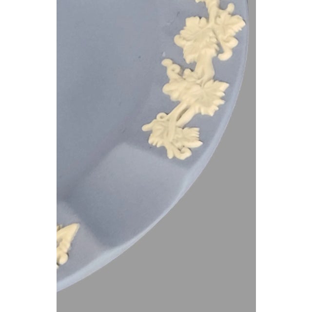 Neoclassical Vintage Wedgewood Blue Jasperware Ashtray Neoclassical Figural Scene For Sale - Image 3 of 7