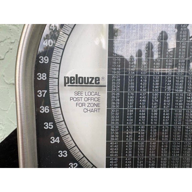 Vintage Pelouze Y50 Industrial Postal Scale, Made in Usa, 50 Lb Capacity, 1995 For Sale - Image 4 of 12