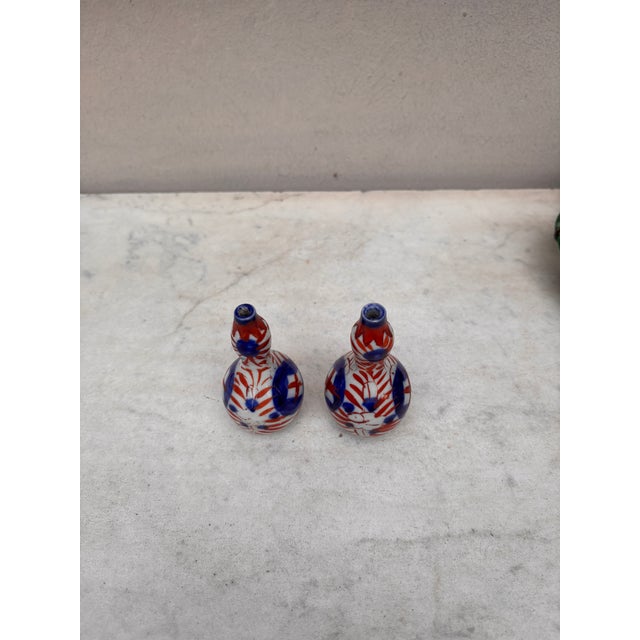 Japanese Pair of Small 19th Century Japanese Imari Vase For Sale - Image 3 of 4