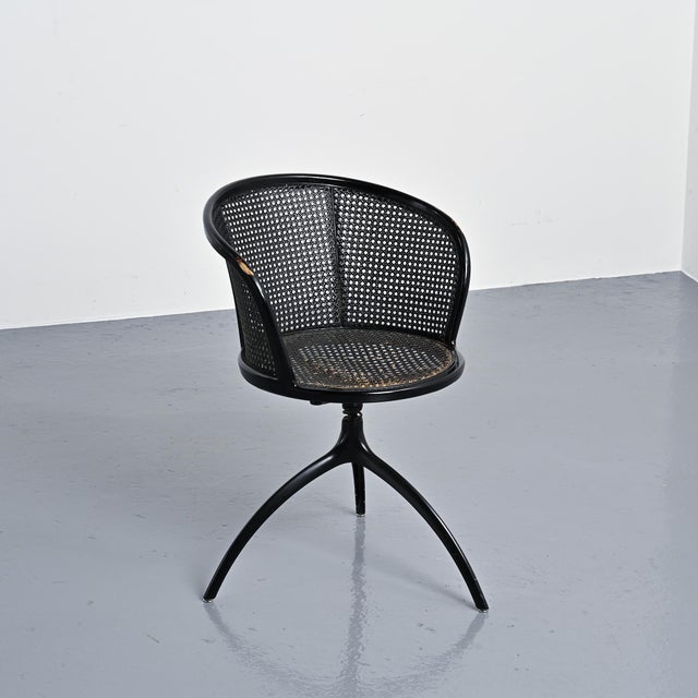 Alias Model 901 Young Lady Swivel Chair by Paolo Rizzatto for Alias, 1991 For Sale - Image 4 of 10