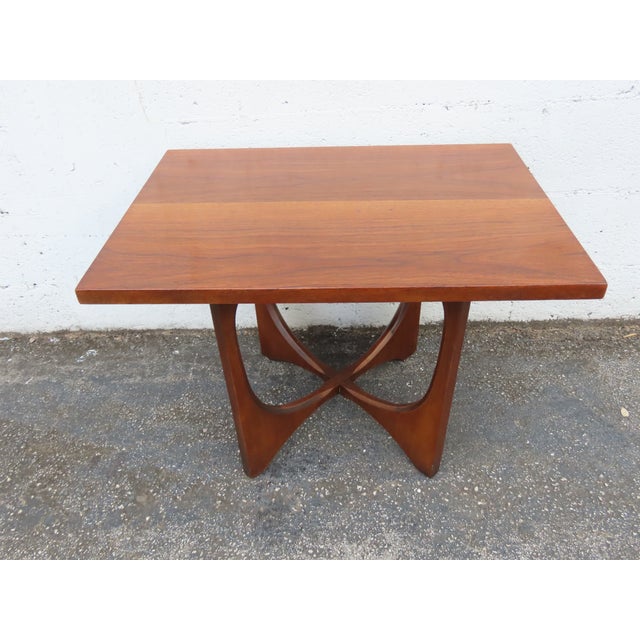 This gorgeous Side Lamp Table is made of wood, solid wood, walnut, and veneer. The Table was made by Broyhill Brasilia,...