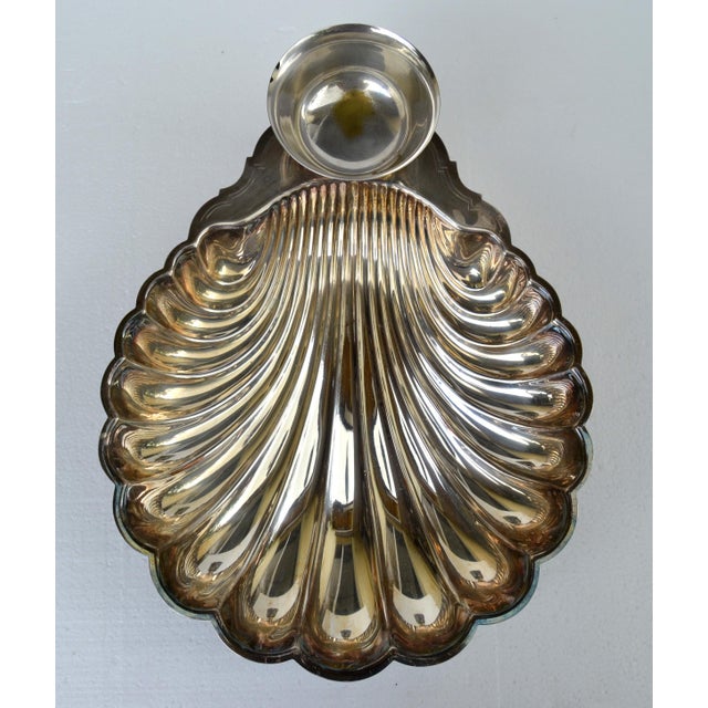 Mid-20th Century W. M. Rogers Silver Company Victorian Silverplate Clam Shell Scalloped Serving Bowl For Sale - Image 11 of 14