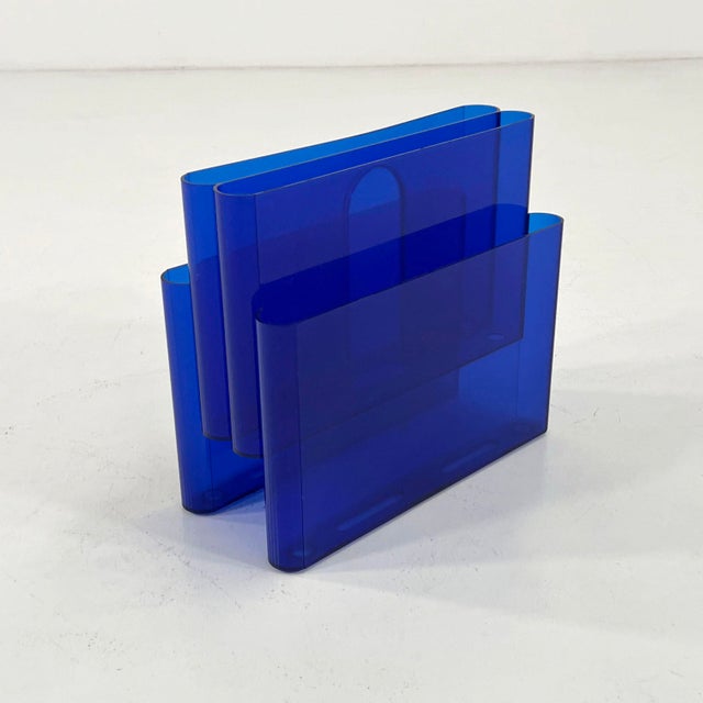 Kartell Blue Acrylic Glass Magazine Rack by Giotto Stoppino for Kartell, 1970s For Sale - Image 4 of 7