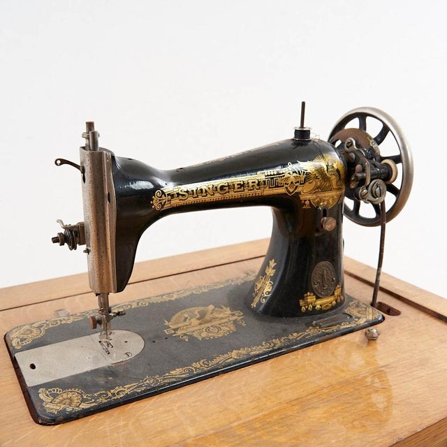 Singer Vintage Sewing Machine For Sale - Image 5 of 10