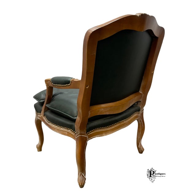 Vintage Traditional Shabby Chic Pickled White Wash Leather Bergere