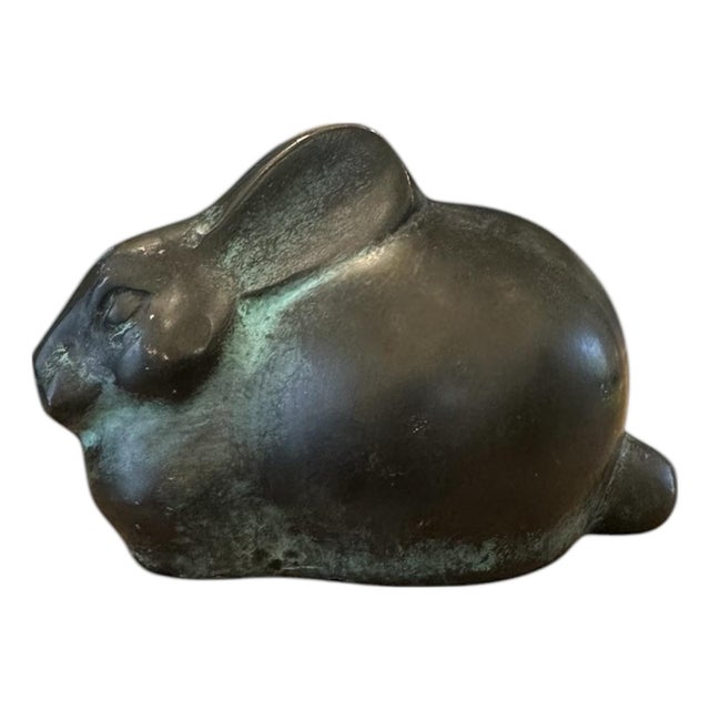 Vintage Hand Cast Patinated Bronze Japanese Bunny Rabbit Figure / Sculpture / Paperweight Object For Sale