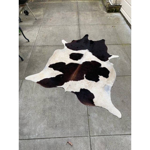 2010s Black and White Cowhide - 5′4″ × 14′2″ For Sale - Image 5 of 5