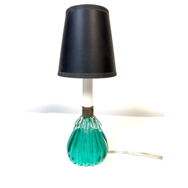 Modern Mid 20th Century Archimede Seguso Murano Ribbed Emerald Green Glass Lamp Applied Crystal Collar For Sale - Image 3 of 16