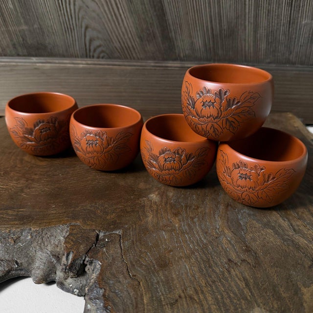 Tokoname Teaware in Shudei Clay with Floral Decor, 1970s, Set of 5 For Sale - Image 6 of 13