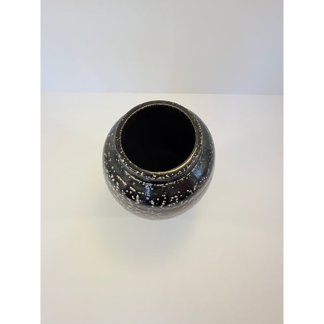 2010s Studio Pottery Salt Glaze Vase by Noel Benedict For Sale - Image 5 of 7