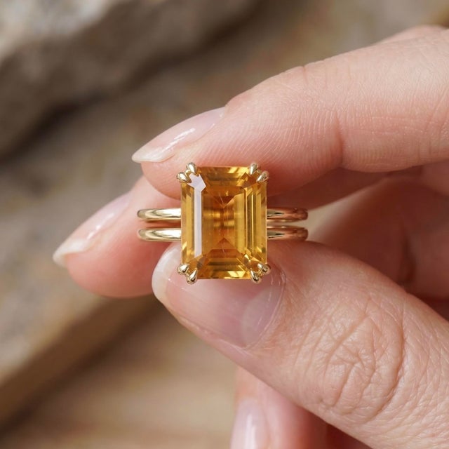 Contemporary Natural Citrine Cocktail Ring • Double Band Emerald Cut Gemstone Ring Us 7 For Sale - Image 3 of 6