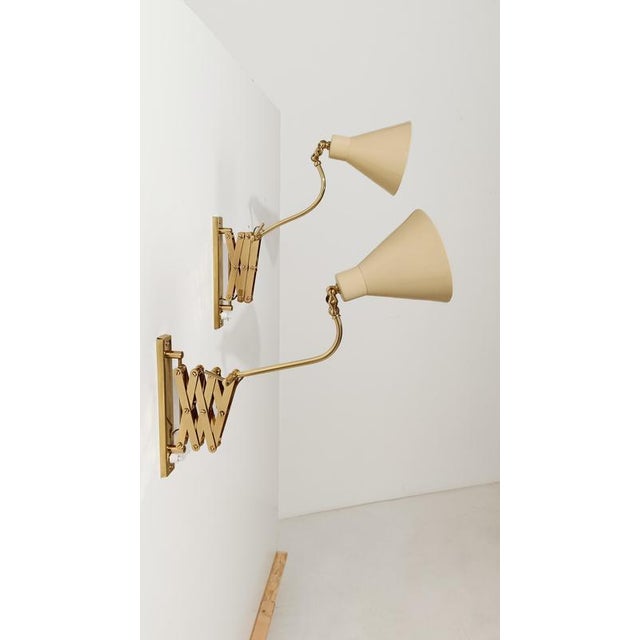 Vintage Italian Adjustable Wall Light in Brass and Creamy White Metal, 1950s For Sale - Image 16 of 18