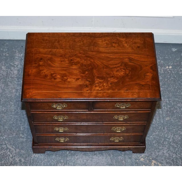 Georgian Style Chest of Drawers in Elm For Sale - Image 9 of 16