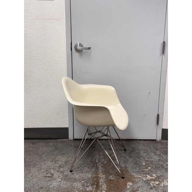 Herman Miller Charles & Ray Eames for Herman Miller Eames Armchair For Sale - Image 4 of 12