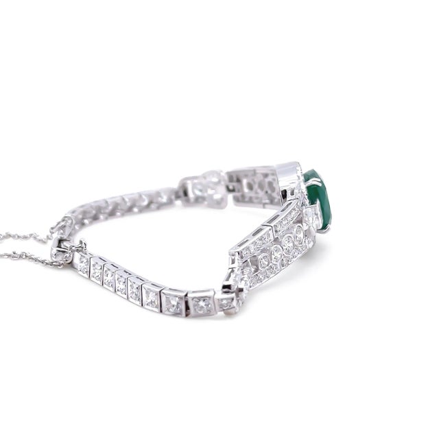 Art Deco 14ct White Gold Emerald & Diamond "Art-Deco" Bracelet 8.19ct For Sale - Image 3 of 7