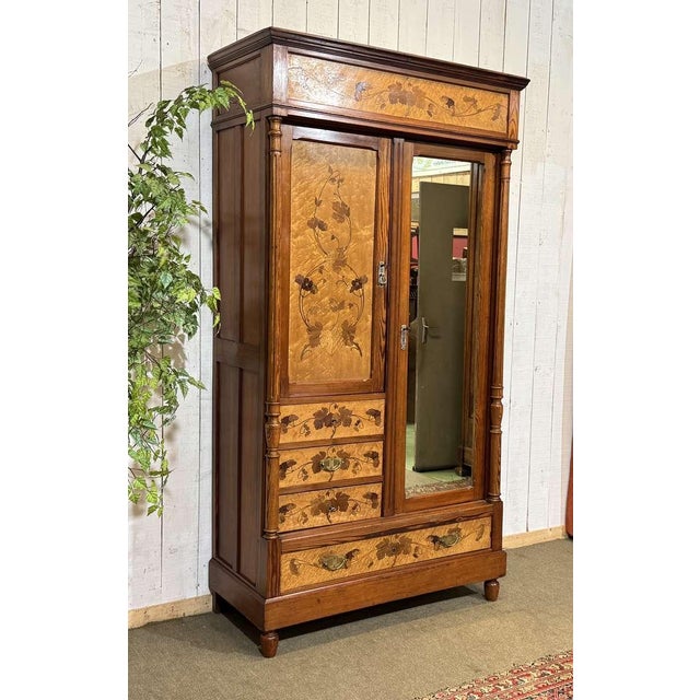 20th Century Art Nouveau Wardrobe in Pitch Pine and Speckled Maple Burl For Sale - Image 4 of 18