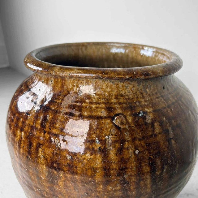 Rustic Japanese Late Meiji Earthenware Vase For Sale - Image 3 of 18