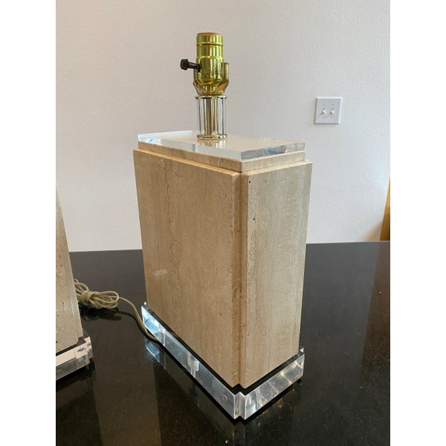 Stone Sculptural Pair of Travertine & Lucite Table Lamps — Geometric Postmodern Italian Design For Sale - Image 7 of 10