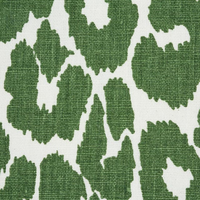 Modern Schumacher Iconic Leopard 20" Pillow in Green For Sale - Image 3 of 4