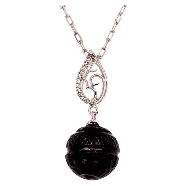 Carved Tahitian Pearl Necklace 18k White Gold 0.03 TCW Certified For Sale In New York - Image 6 of 8