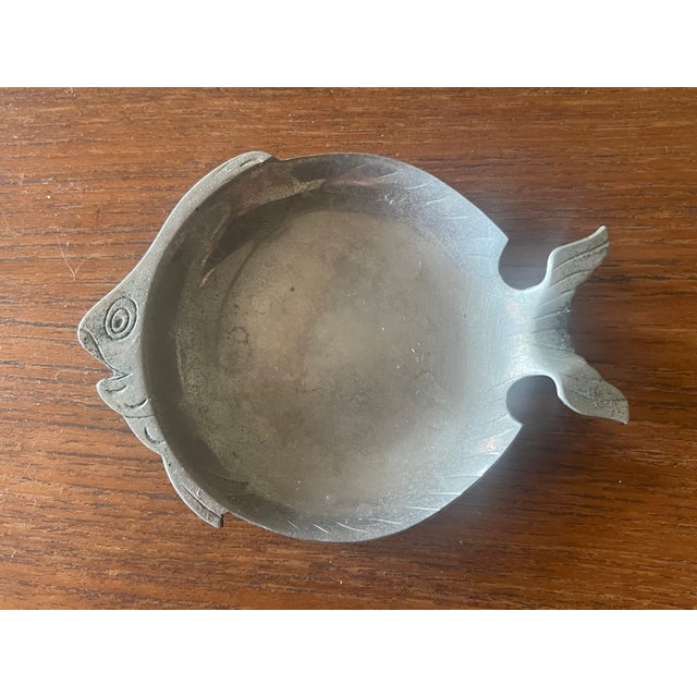 1960s Art Deco Butterfly Reverse Painted Glass Pewter Fish Ash Tray For Sale - Image 5 of 8