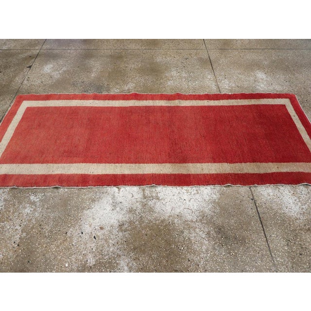 Galerie Shabab Collection Mid-20th Century Turkish Oushak Runner For Sale In New York - Image 6 of 10