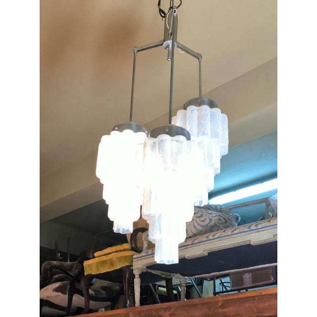 Adjustable Chandelier with Murano Glass, 1950s, in Very Good conditions. Designed 1950 to 1959 Up to 250V (Europe/UK...