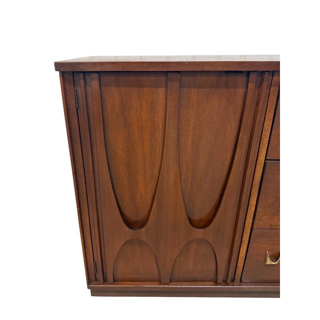 Wood Mid-Century Modern Broyhill Brasilia Walnut Dresser For Sale - Image 7 of 14