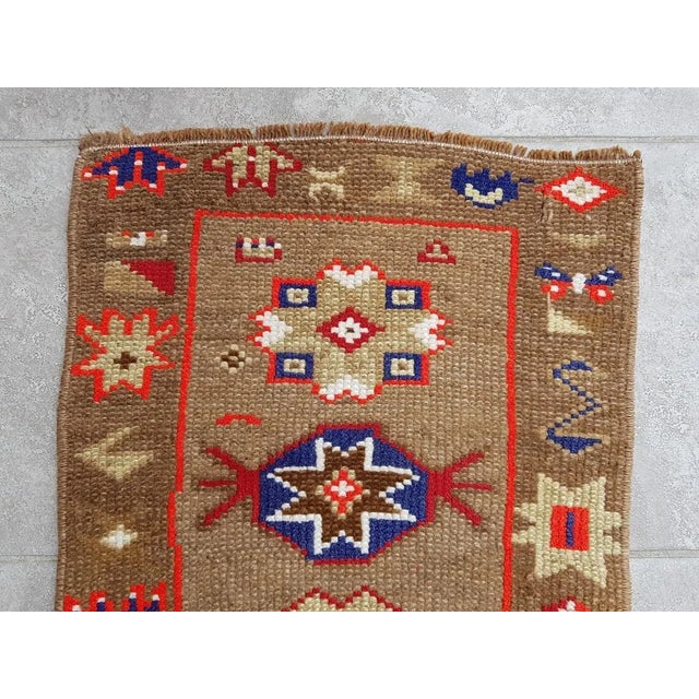 Brown 1950s Handknotted Brown Turkish Rug For Sale - Image 8 of 9