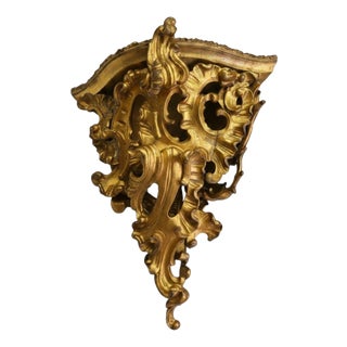 18th Century Italian Rococo Giltwood Corner Wall Bracket, 1870 For Sale