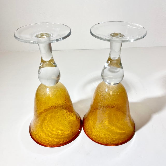 1980s 1980s Vintage Arts & Crafts Handblown Controlled Bubble Glass Wine Goblets - Set of 4. For Sale - Image 5 of 8