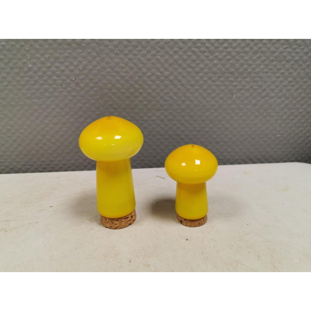 Glass Palet Mushroom-Shaped Salt and Pepper Shakers by Michael Bang for Holmegaard, 1960s, Set of 2 For Sale - Image 7 of 13