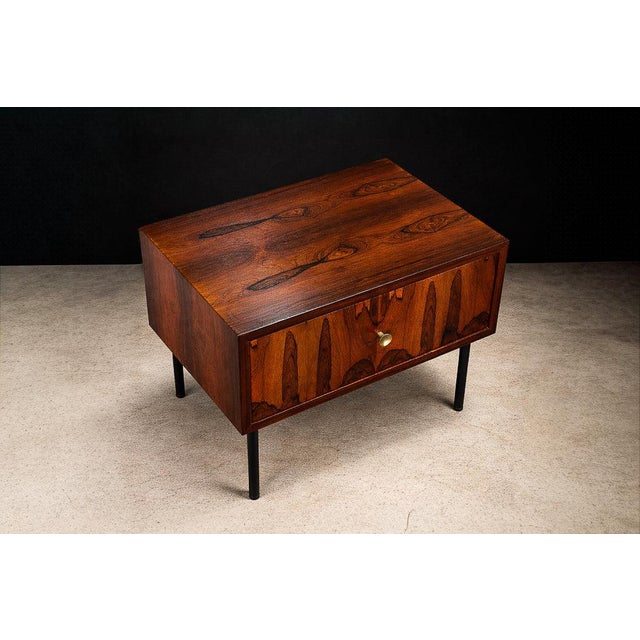 Geraldo de Barros for Unilabor Pair of Brazilian Rosewood Nightstands, Brazil 1950s - Lot 904 For Sale In New York - Image 6 of 17