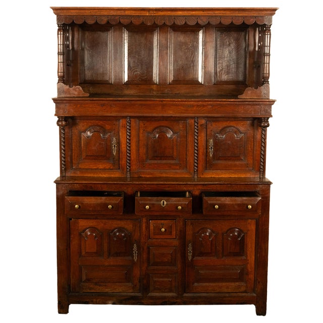 Wood Antique Early 18th Century Carved Oak Welsh CWPWRDD Tridarn Cupboard Cabinet 1730 For Sale - Image 7 of 16